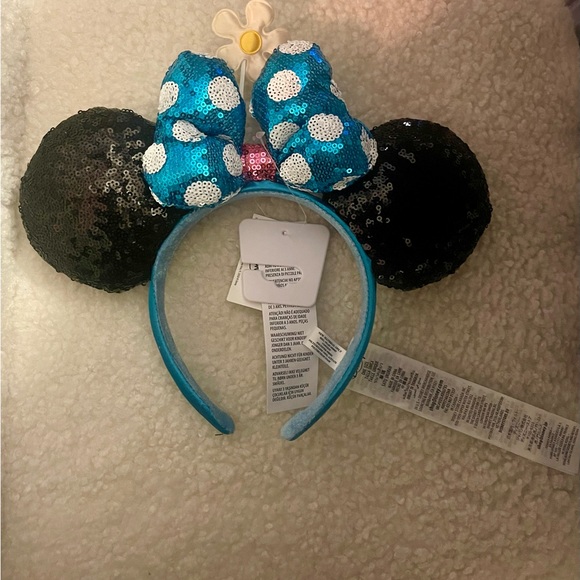 NWT Minnie Mouse Sequined Ear Disney Headband with Flower 🌸 - Picture 5 of 8